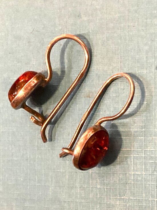 Cognac amber and silver drop earrings - Picture 3 of 4